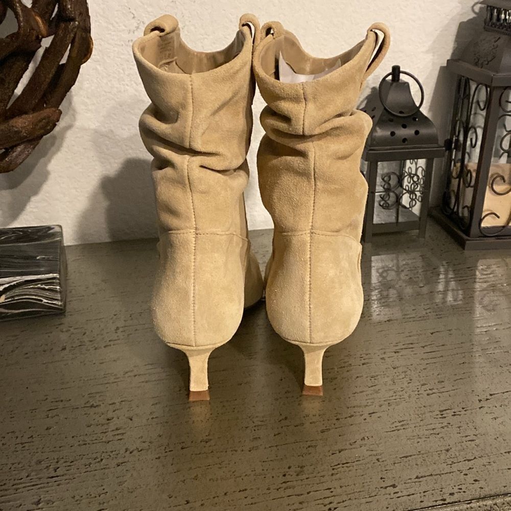 New Gianni Bini Sella Suede Slouchy Booties - Picture 5 of 8